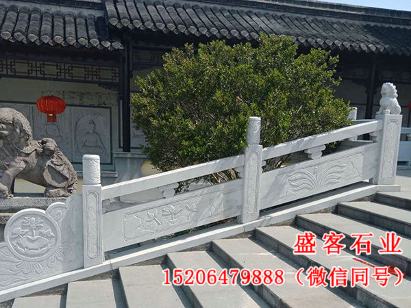 安装石雕栏杆